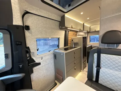 Hymer  Grand Canyon S CrossOver 