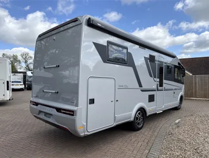 Adria  SONIC SUPREME 700 DC 