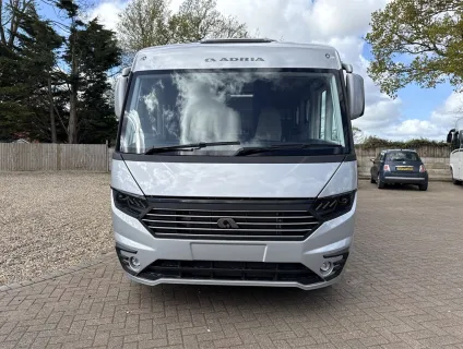 Adria  SONIC SUPREME 700 DC 