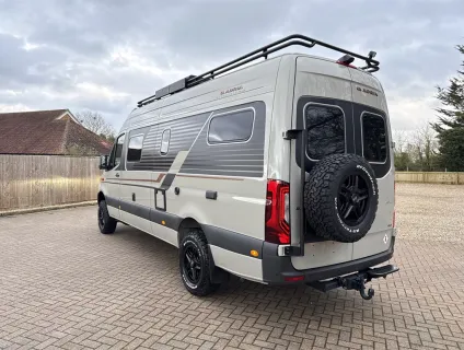 Adria  SUPERTWIN 700 SGX 
