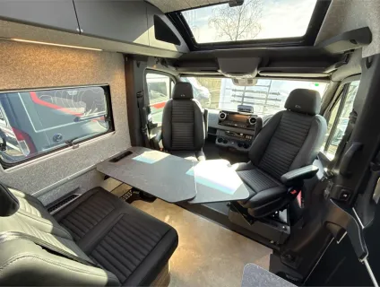 Adria  SUPERTWIN 700 SGX 