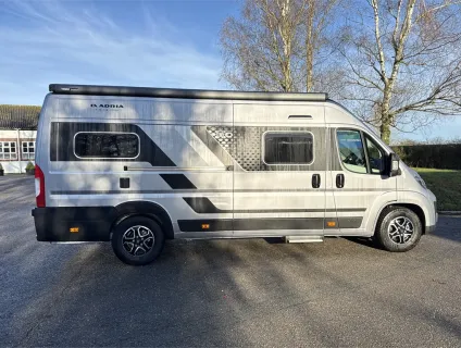 Adria  Twin 640 SGX 60 Y 