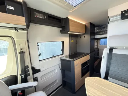 Adria  Twin 640 SGX 60 Y 