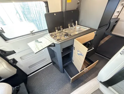 Adria  Twin 640 SGX 60 Y 