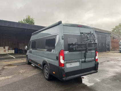 Pilote  Van Premium V630LG 