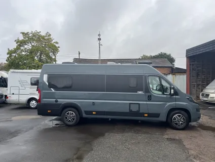 Pilote  Van Premium V630LG 