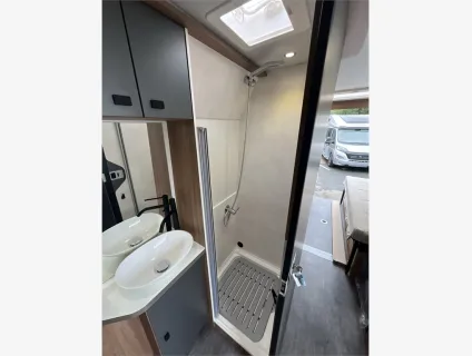 Pilote  Van Premium V630LG 