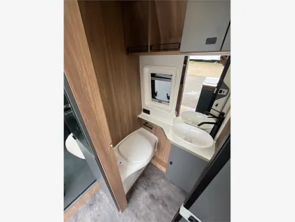 Pilote  Van Premium V630LG 