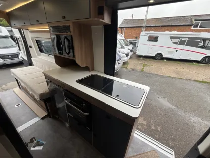 Pilote  Van Premium V630LG 