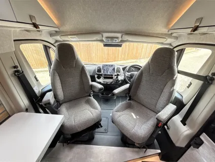Hymer  Campervan Ayers Rock 