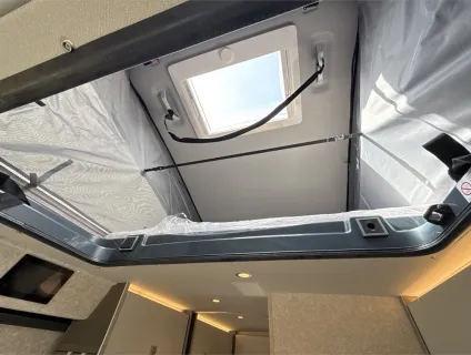 Hymer  Campervan Ayers Rock 
