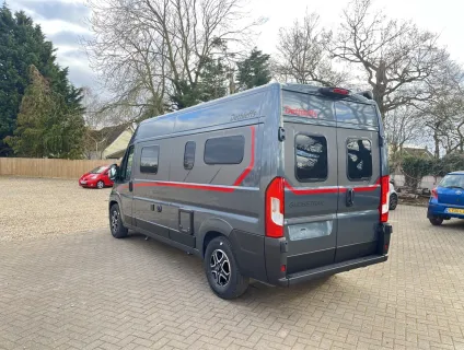 Dethleffs  Globetrail 600 DS 