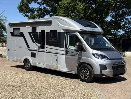 Adria  MATRIX SUPREME 670 DL 