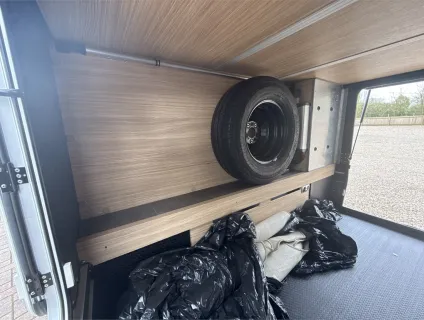 Niesmann+Bischoff  Arto 77E 2020