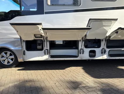 Niesmann+Bischoff  Flair 920 LF 2017