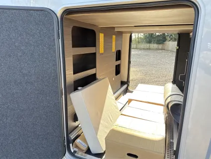 Adria  CORAL SUPREME MB 670 SL 