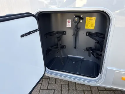 Adria  SONIC SUPREME 700 DL 