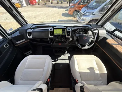 Pilote  G740C Emotion 2017