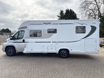 Pilote  P746 C Sensation 2018