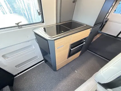 Adria  Twin 640 SGX 60 Y 