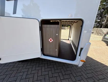 Carado  V339 Pro 2025