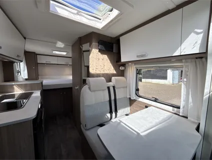 Carado  V339 Pro 2025