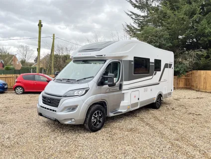Adria  MATRIX PLUS 600 DT 