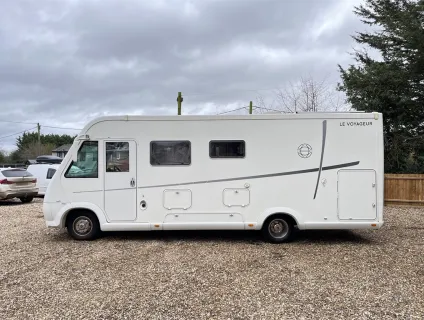 Le Voyageur  Mercedes LVX 855 2013