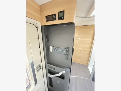 Adria  MATRIX AXESS 600 DT 