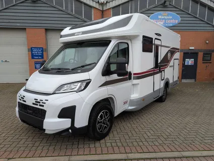 ELNAGH  BARON 560 