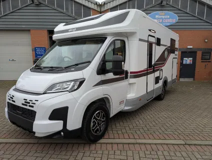 ELNAGH  BARON 573 