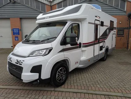 ELNAGH  BARON 579 