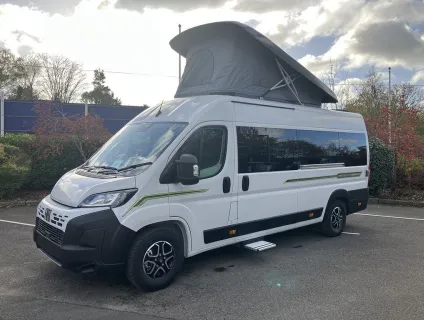 AUTO SLEEPERS  ACTIVE FL635 