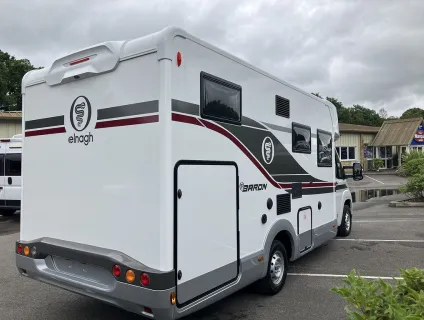ELNAGH  BARON 560 