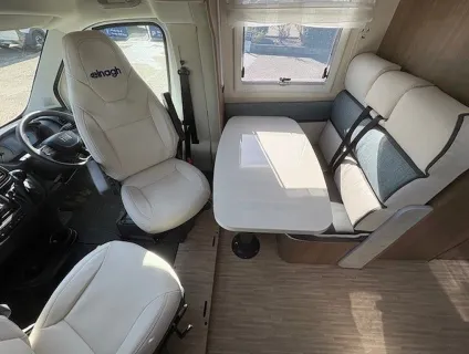 ELNAGH  BARON 530 