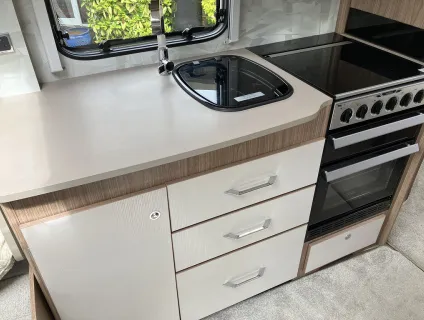 COACHMAN  LASER 675 2019-06-07