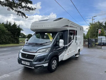 AUTOTRAIL  TRACKER RS 2018-10-24