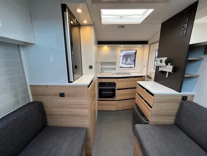 ADRIA  ACTION 361LT 2022-08-25