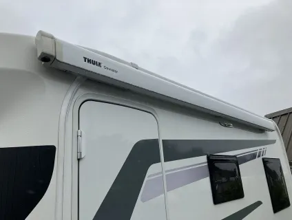 SWIFT  ESCAPE COMPACT 206 2019-08-14