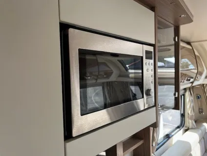 SWIFT  ELEGANCE 530 2016-03-10
