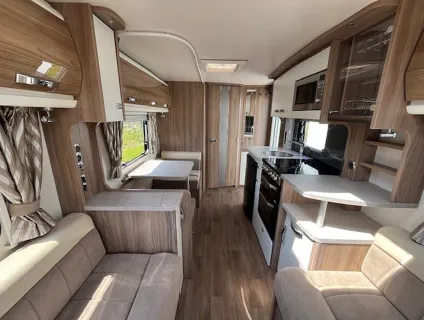 SWIFT  ELEGANCE 530 2016-03-10