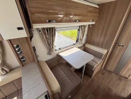 SWIFT  ELEGANCE 530 2016-03-10
