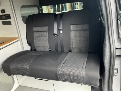 VOLKSWAGEN  T7 REBELLION 2025-06-09