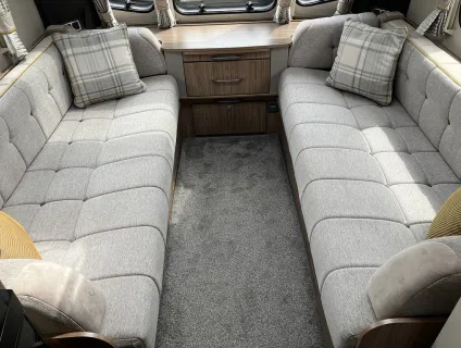 COACHMAN  VIP 460 2018-08-01