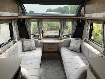 COACHMAN  VIP 460 2018-08-01