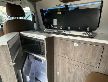 Hillside Leisure Campervans  Hillside Birchover VW T6.1 
