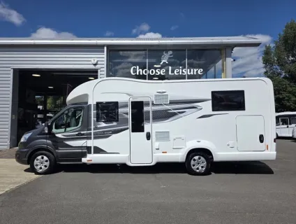 Swift  Voyager 594 2026
