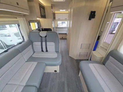 Auto-Trail  F72 2025