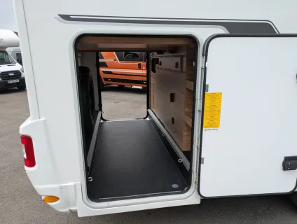 Adria Coral 670 DK - Manual 2020
