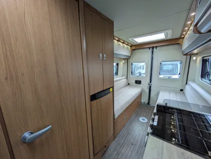 Auto-Trail V-Line 635 SE  - Manual 2018